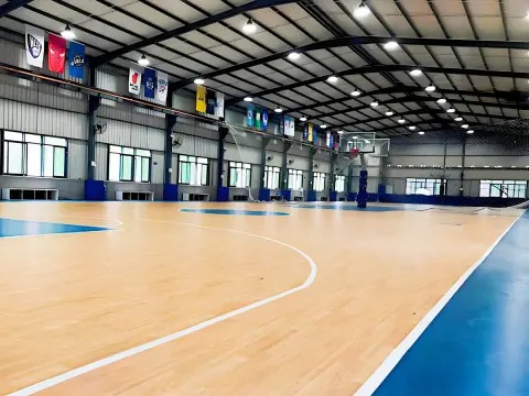 Sporta halles un Tenisa korti